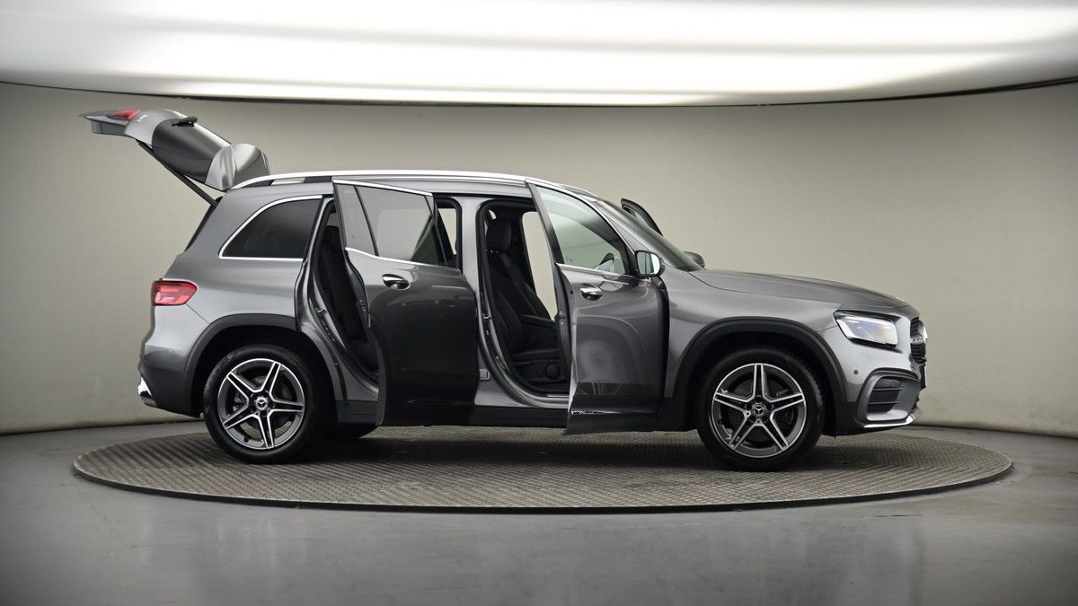 More views of Mercedes-Benz GLB