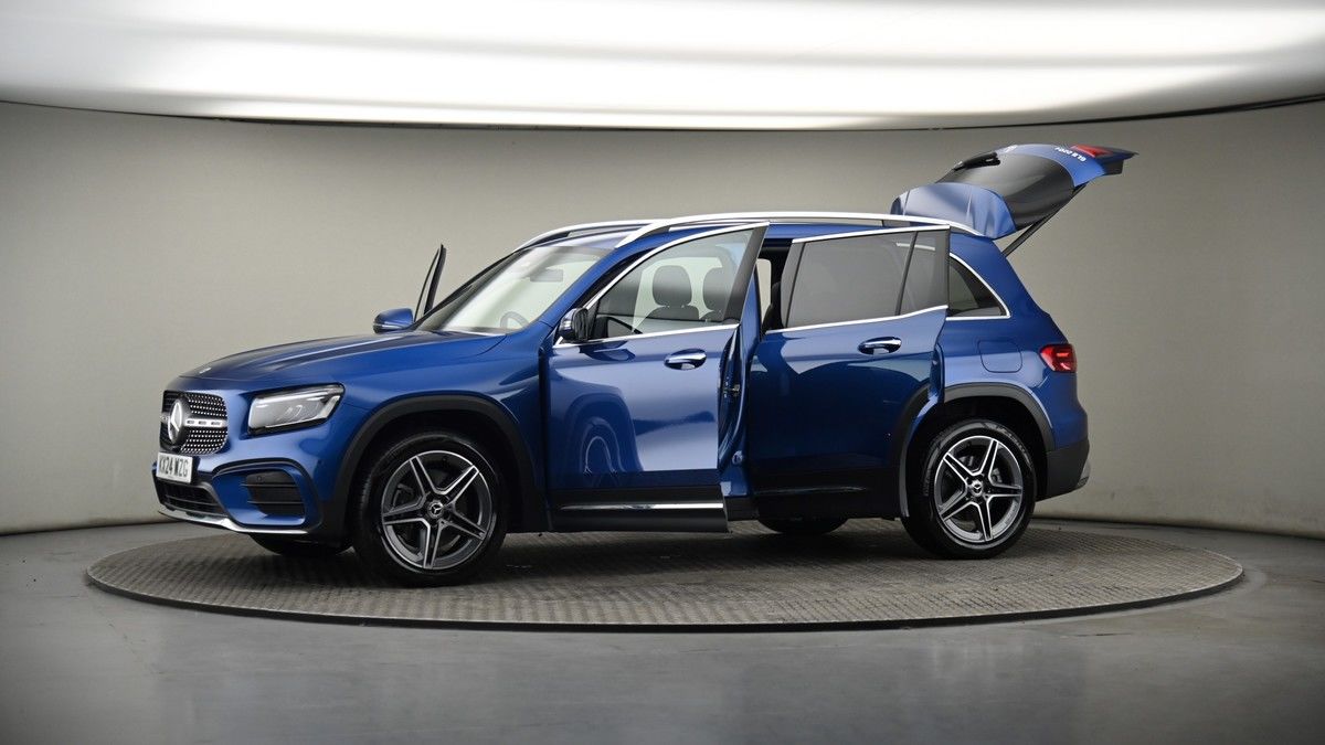 More views of Mercedes-Benz GLB