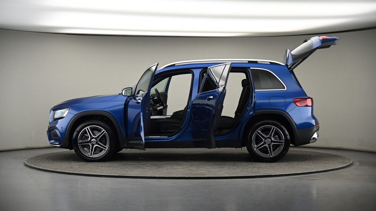 More views of Mercedes-Benz GLB