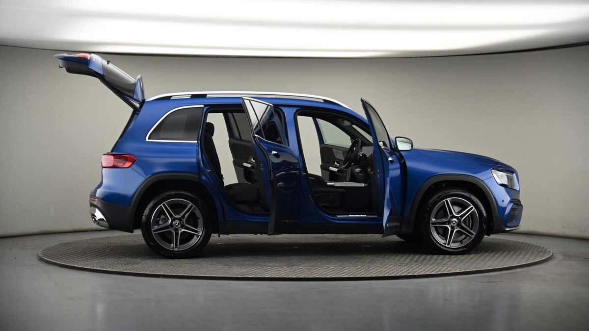 More views of Mercedes-Benz GLB