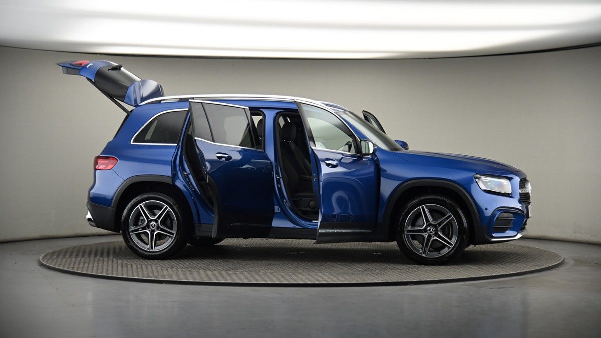 More views of Mercedes-Benz GLB