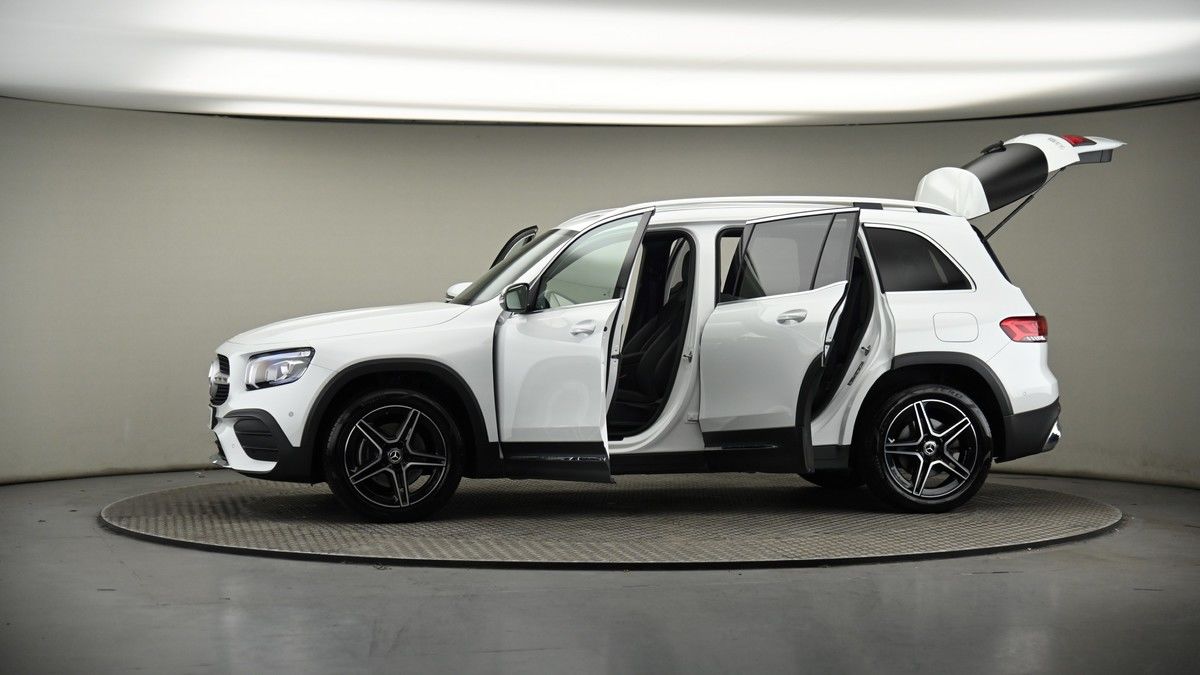 More views of Mercedes-Benz GLB