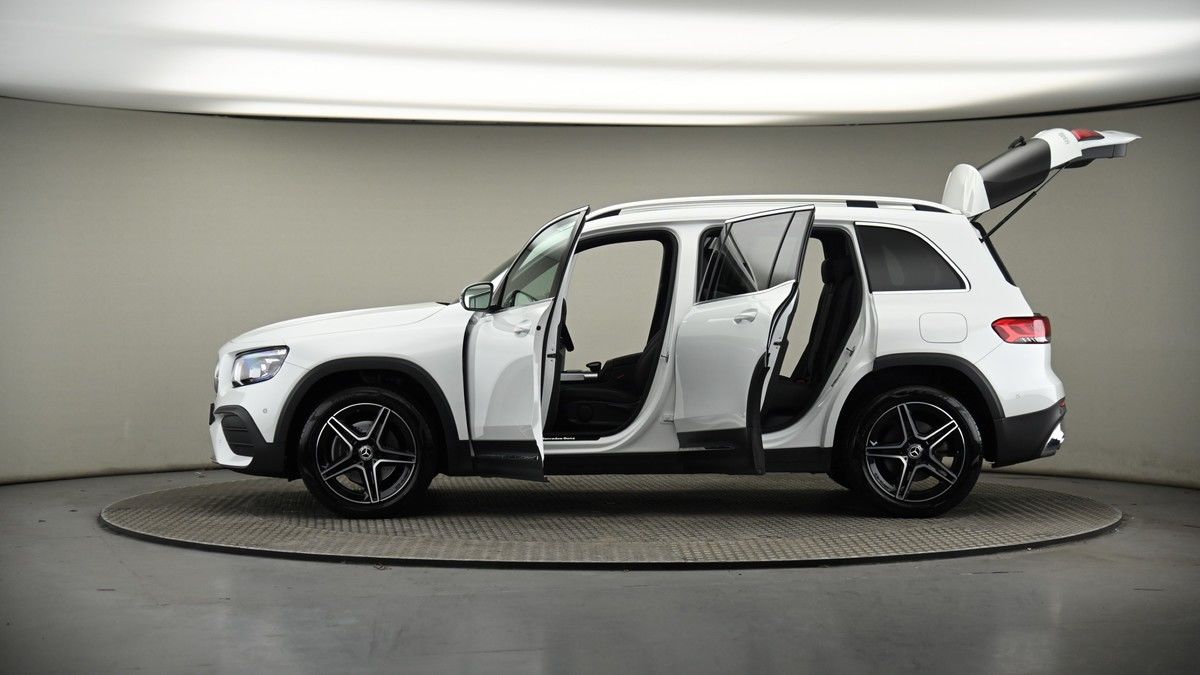 More views of Mercedes-Benz GLB
