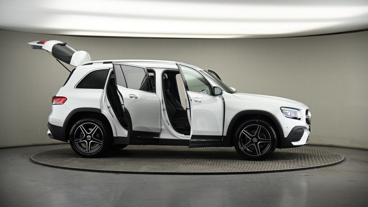 More views of Mercedes-Benz GLB