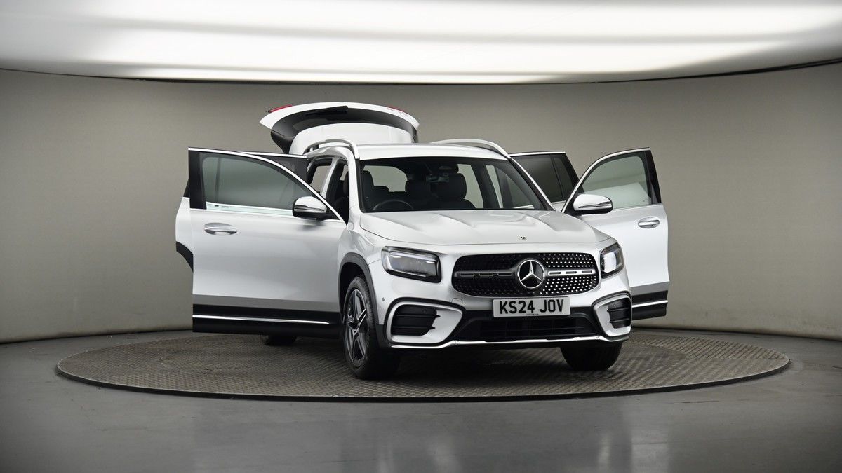 More views of Mercedes-Benz GLB