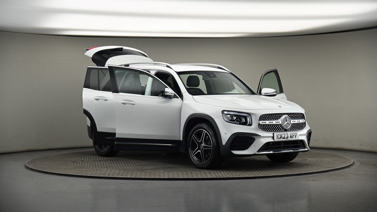 More views of Mercedes-Benz GLB
