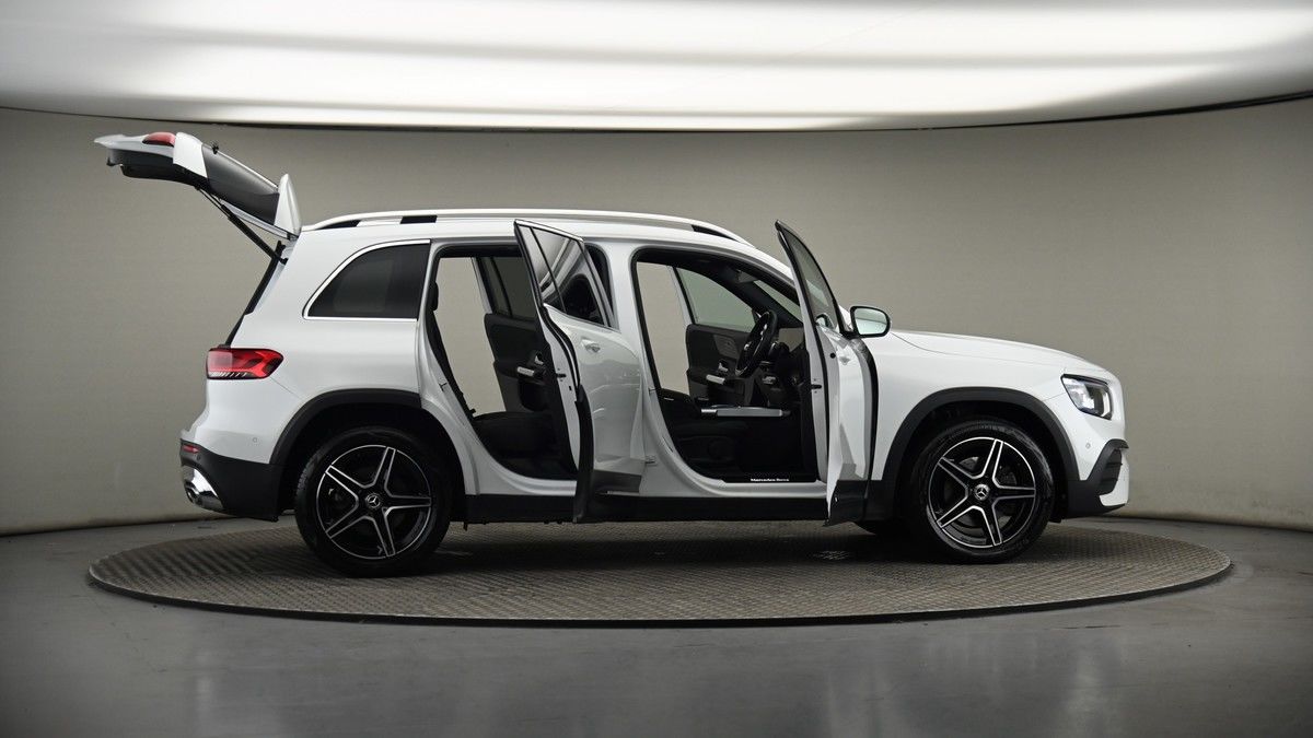 More views of Mercedes-Benz GLB