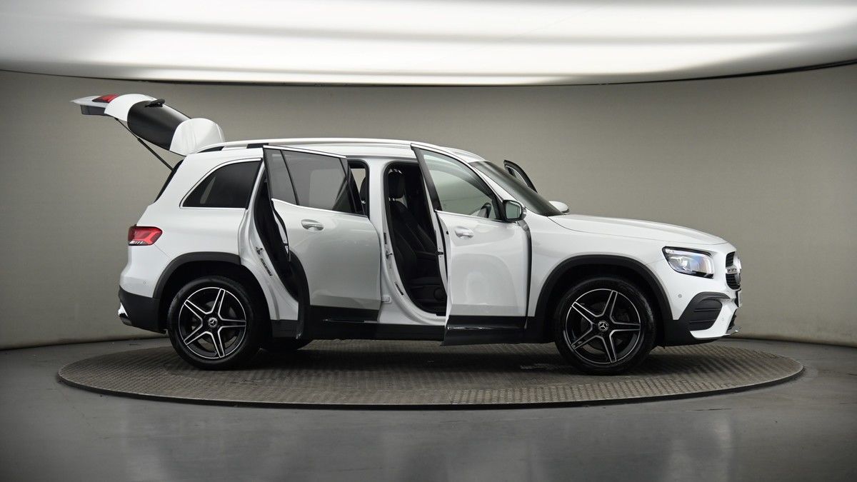 More views of Mercedes-Benz GLB