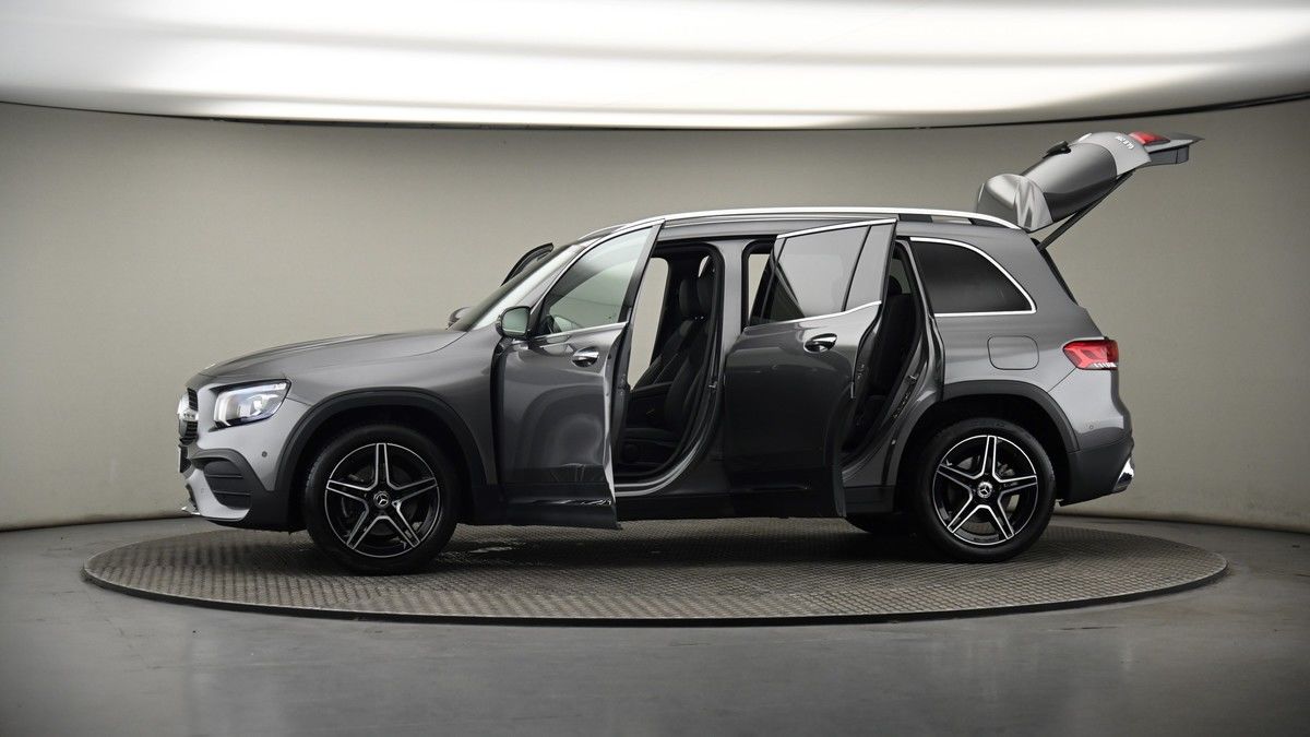 More views of Mercedes-Benz GLB