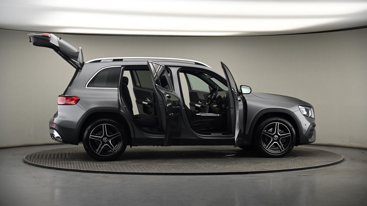 More views of Mercedes-Benz GLB