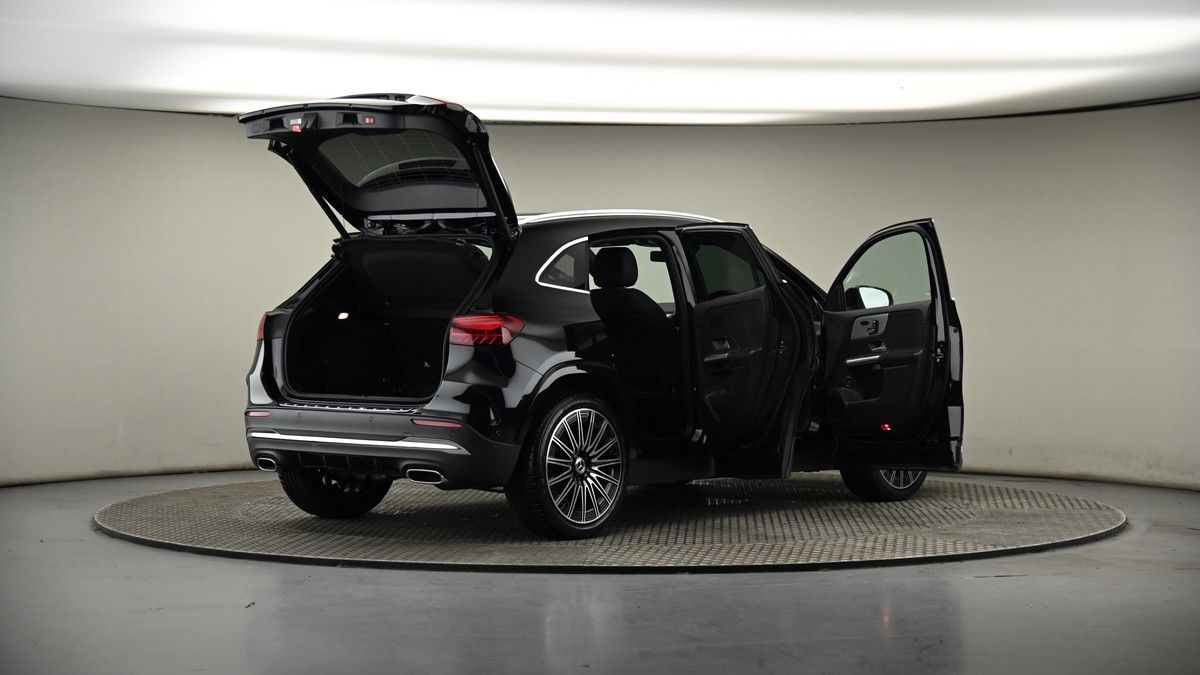 More views of Mercedes-Benz GLA