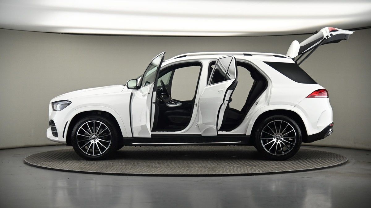 More views of Mercedes-Benz GLE