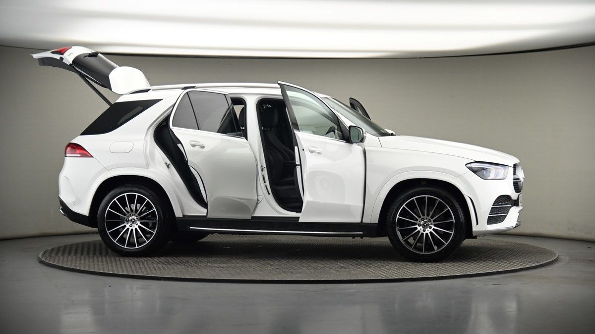 More views of Mercedes-Benz GLE