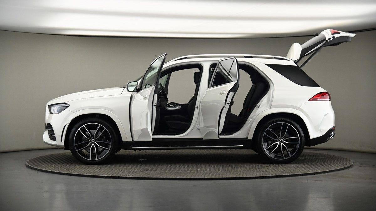 More views of Mercedes-Benz GLE