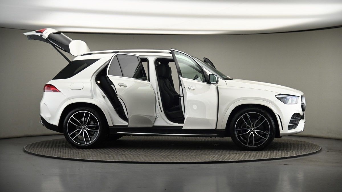 More views of Mercedes-Benz GLE