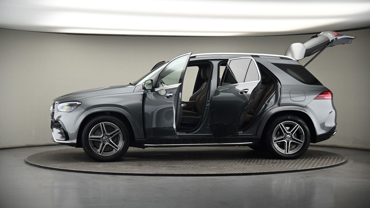 More views of Mercedes-Benz GLE