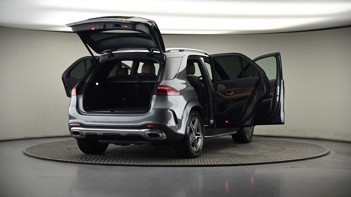 More views of Mercedes-Benz GLE
