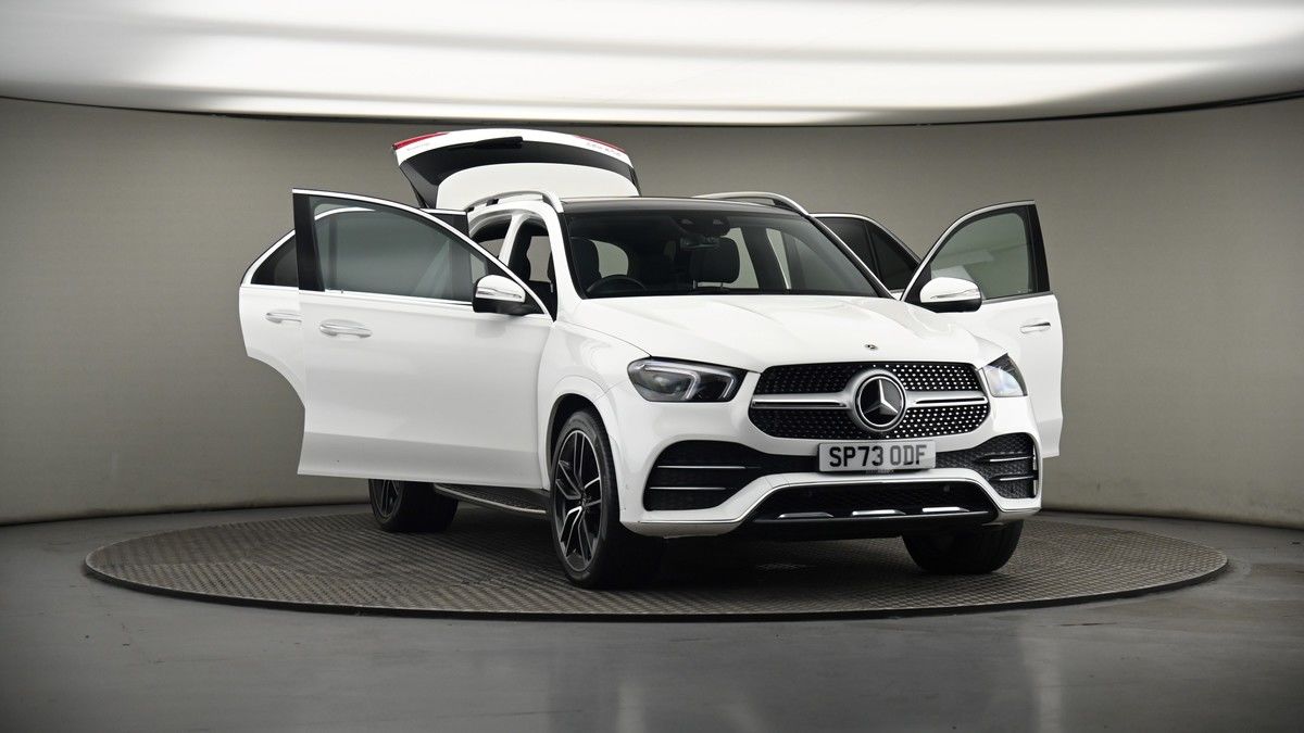 More views of Mercedes-Benz GLE