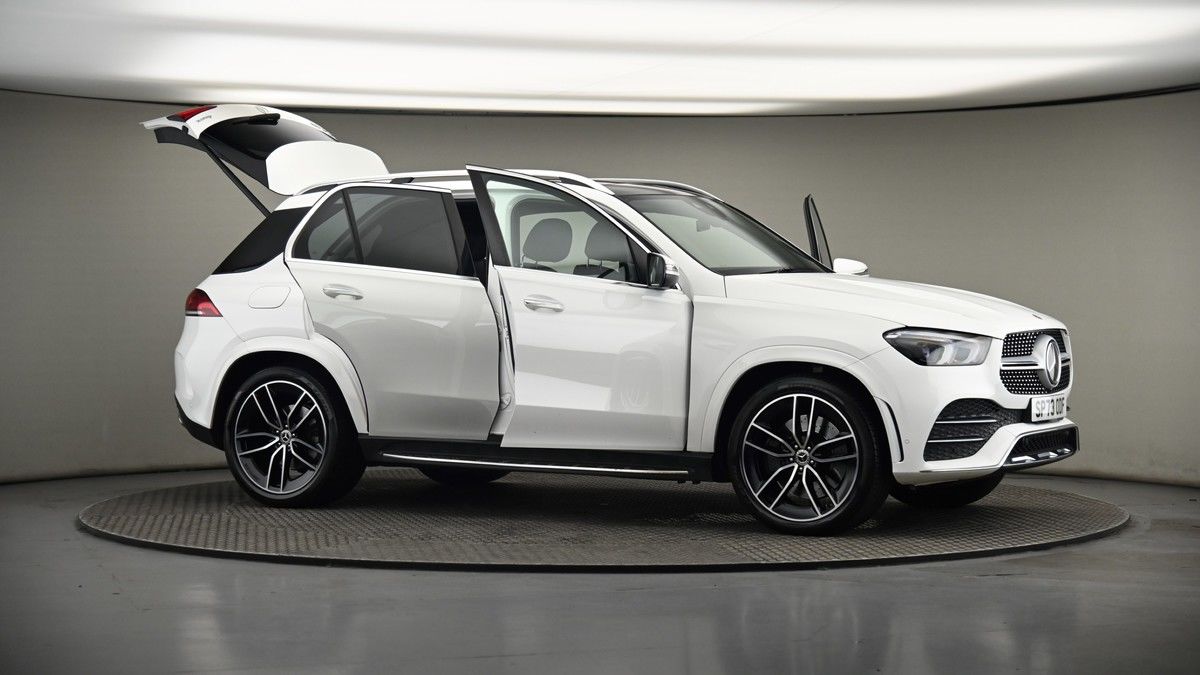 More views of Mercedes-Benz GLE