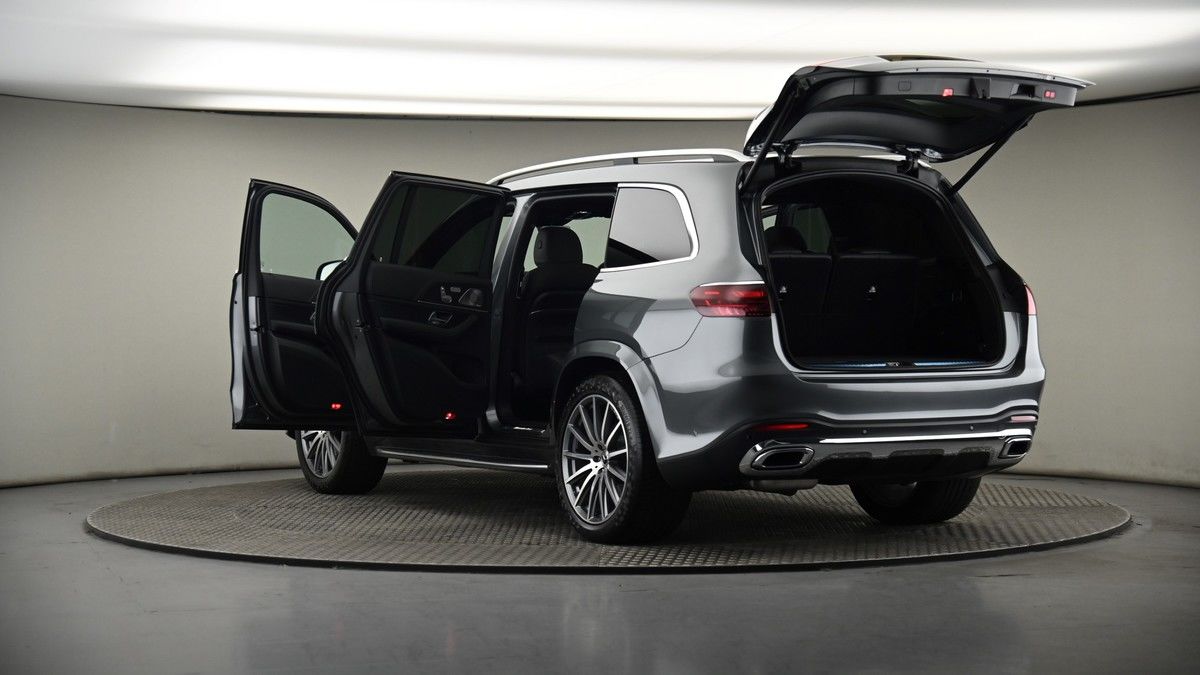Mercedes-Benz GLS Image 8
