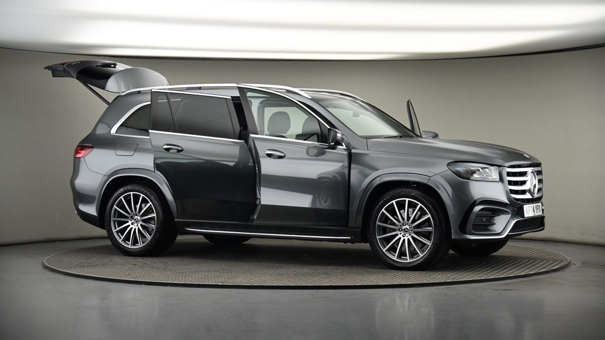 More views of Mercedes-Benz GLS