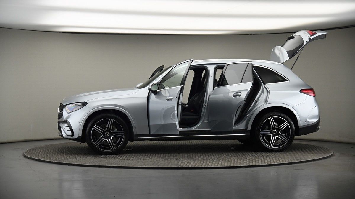 More views of Mercedes-Benz GLC