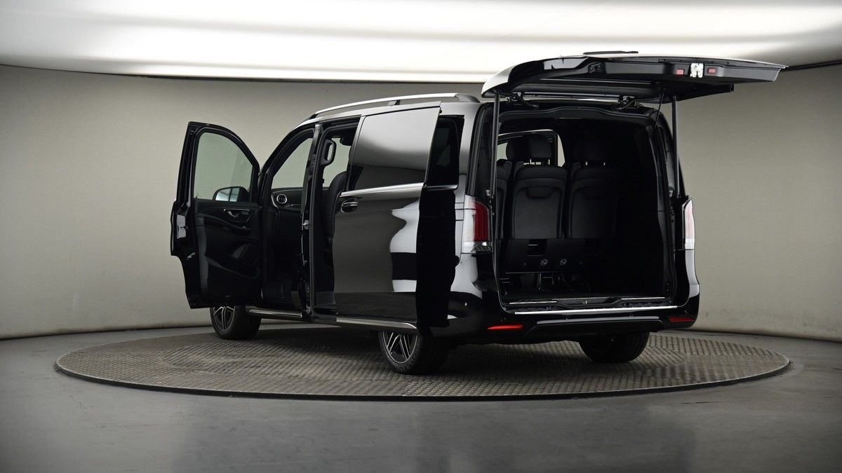 Mercedes-Benz V Class Image 8