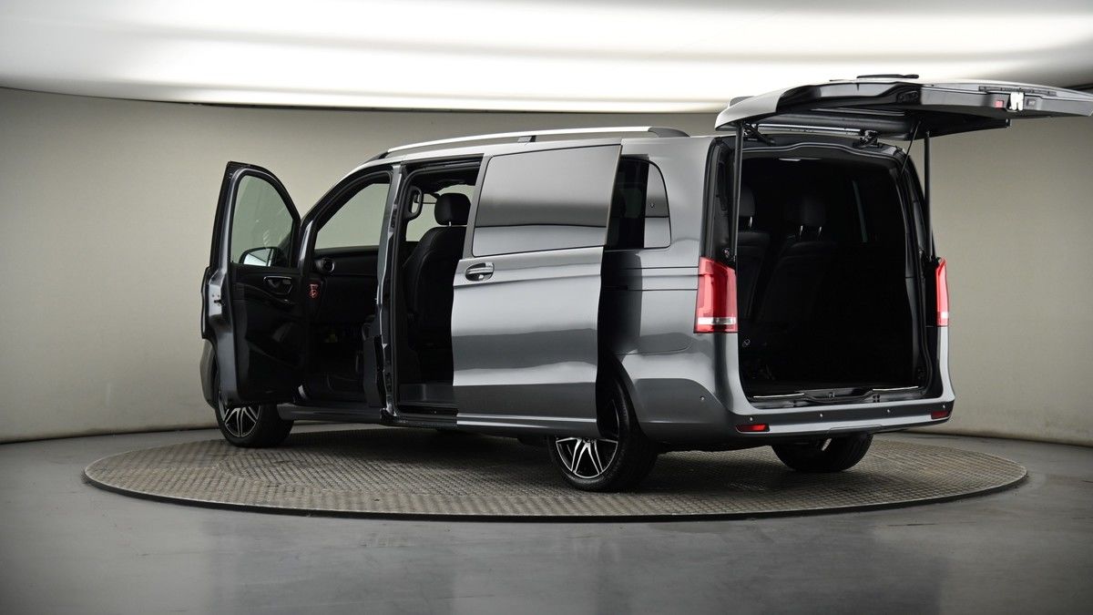 More views of Mercedes-Benz V Class
