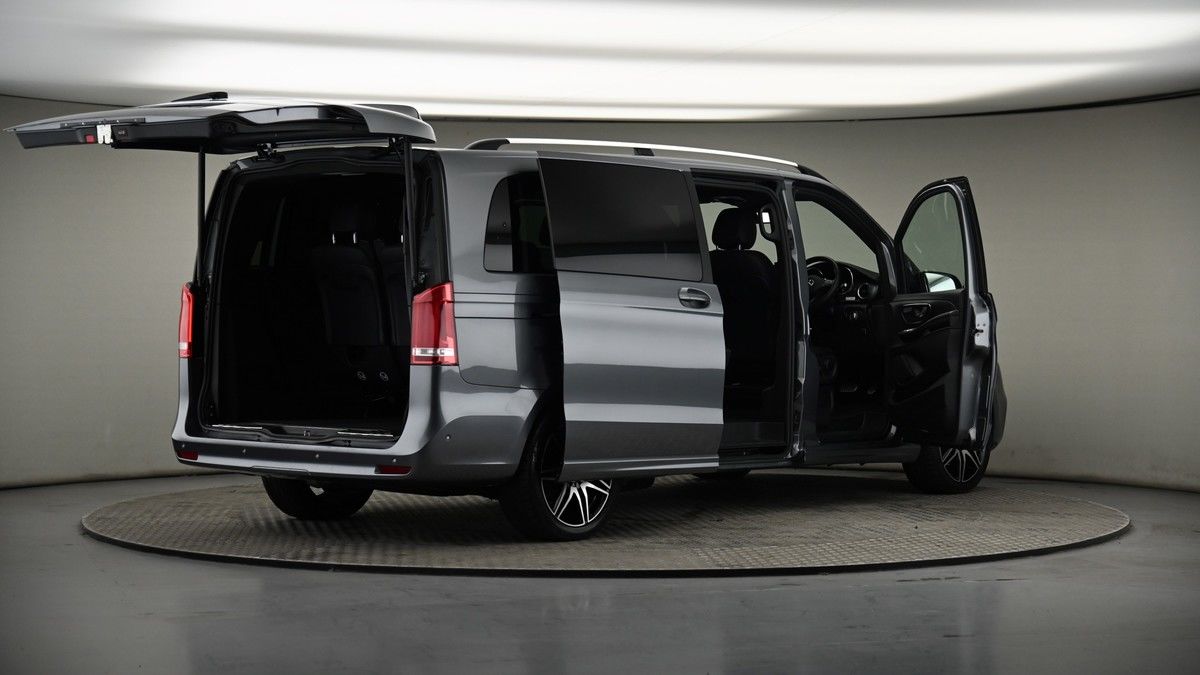 More views of Mercedes-Benz V Class