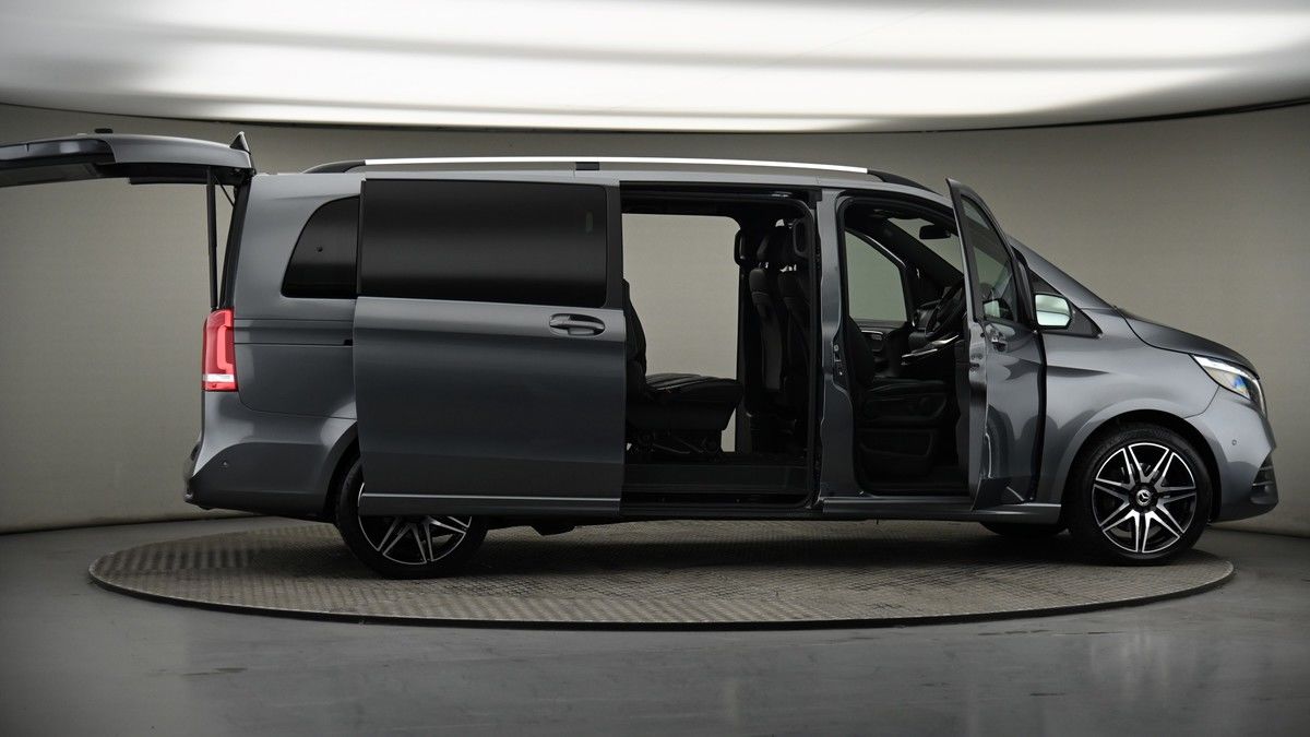More views of Mercedes-Benz V Class