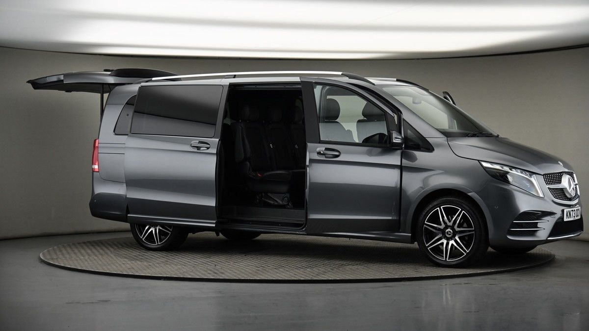 More views of Mercedes-Benz V Class