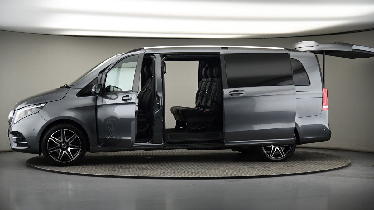 More views of Mercedes-Benz V Class