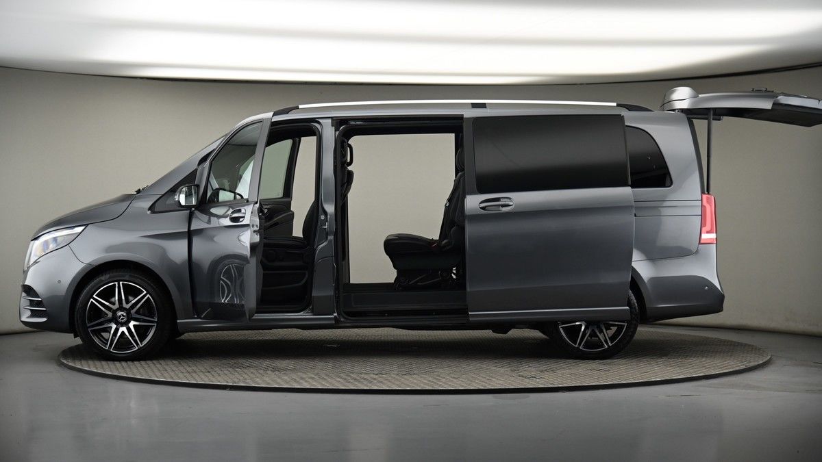 More views of Mercedes-Benz V Class