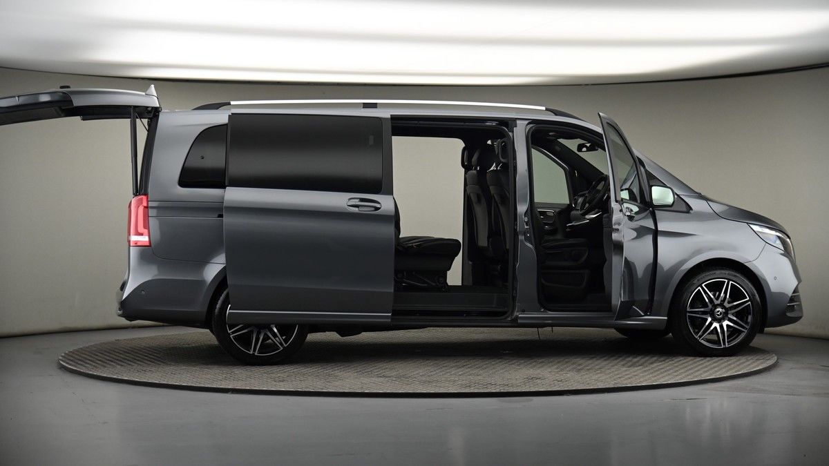 More views of Mercedes-Benz V Class