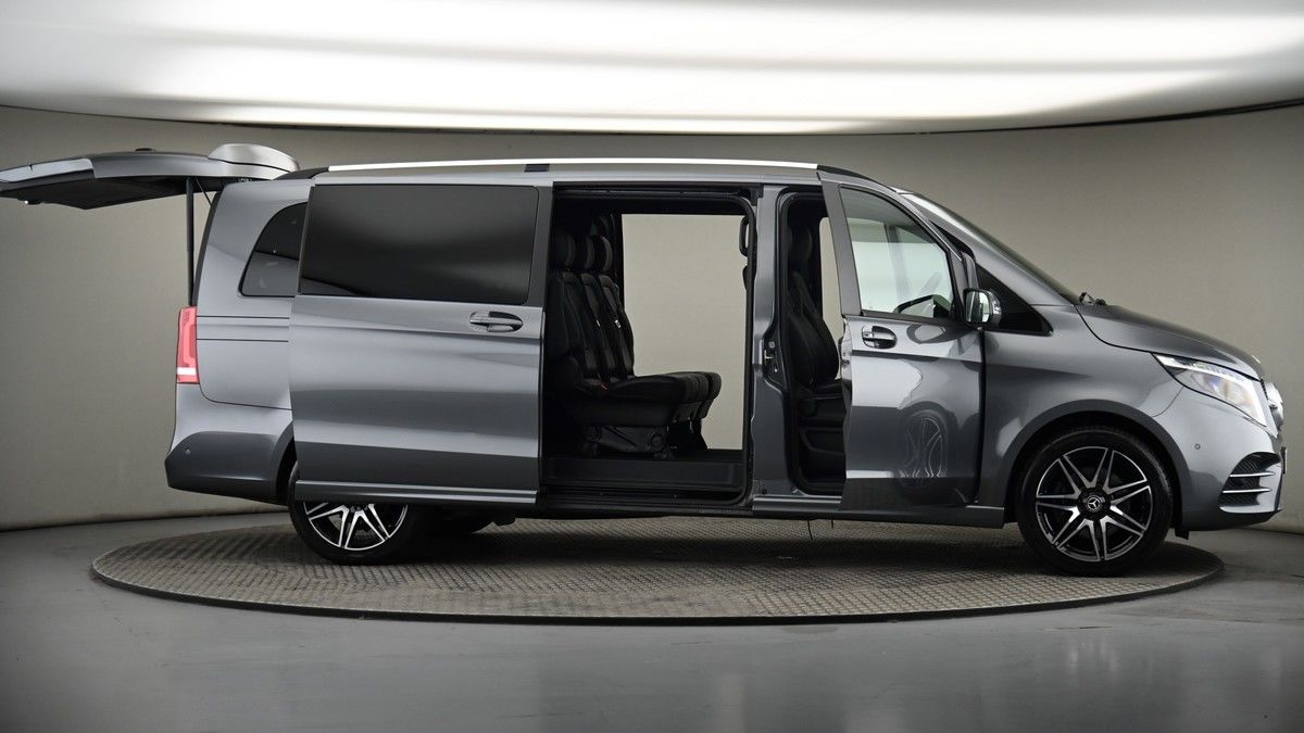 More views of Mercedes-Benz V Class