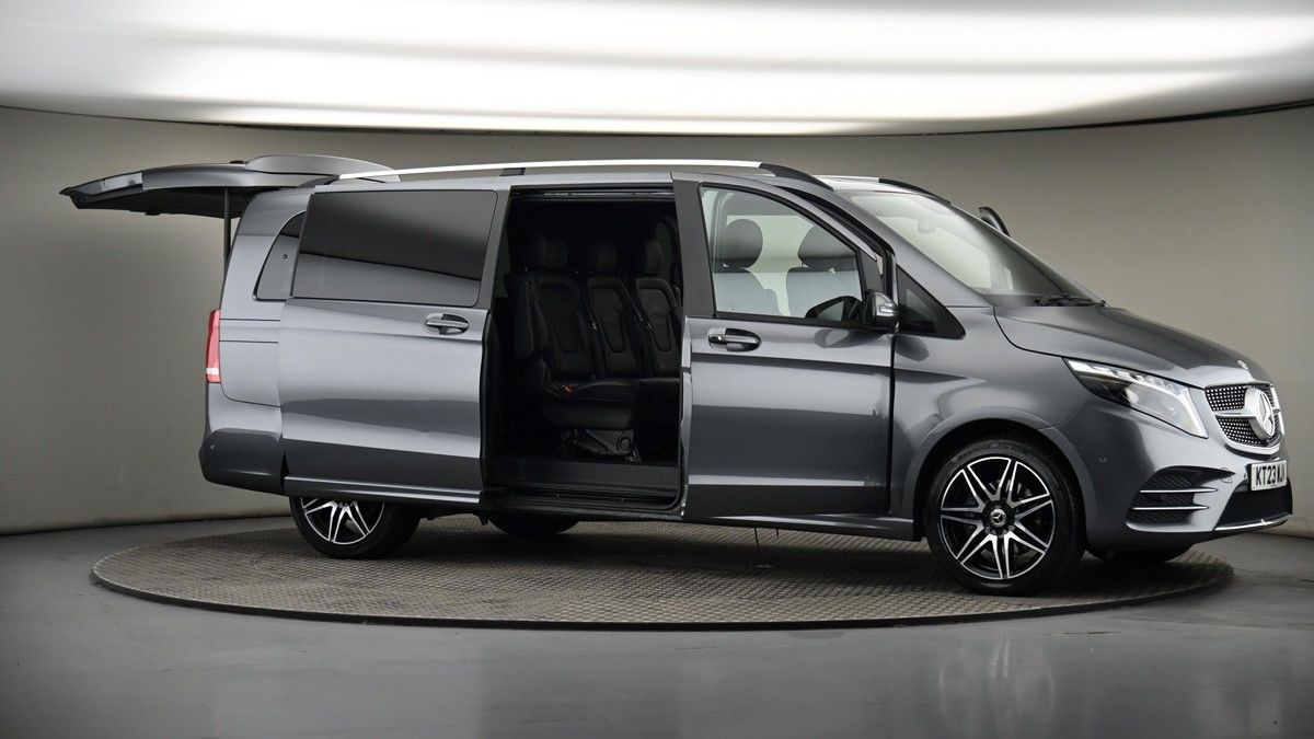 More views of Mercedes-Benz V Class