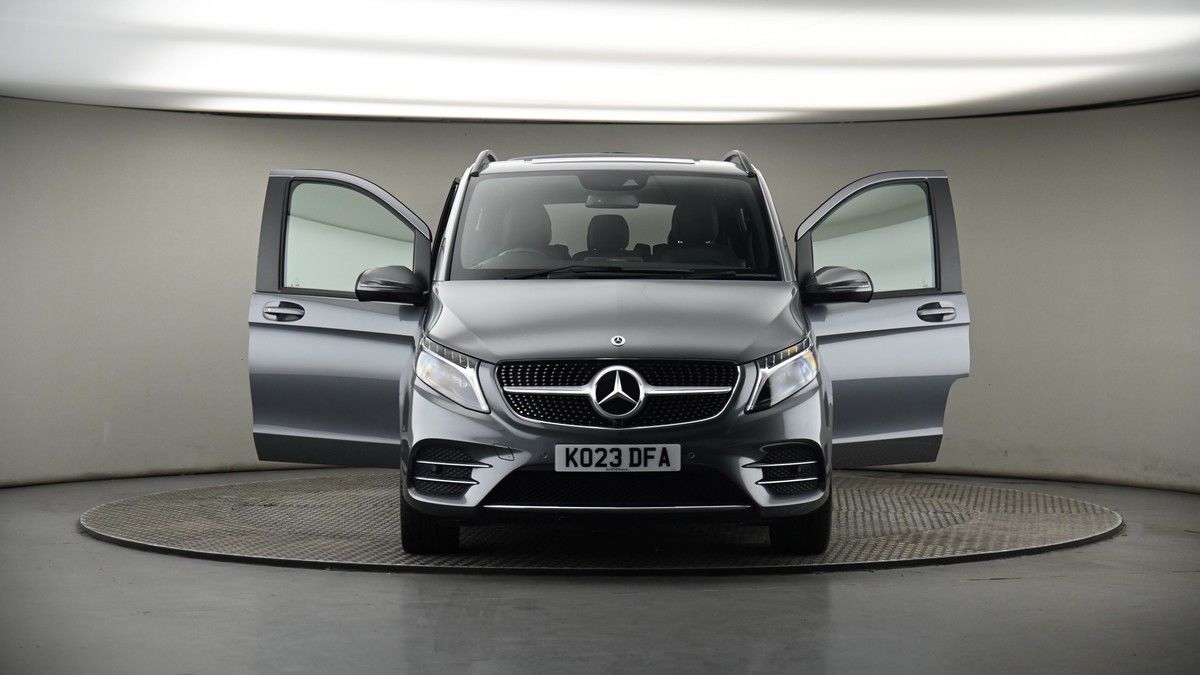 More views of Mercedes-Benz V Class
