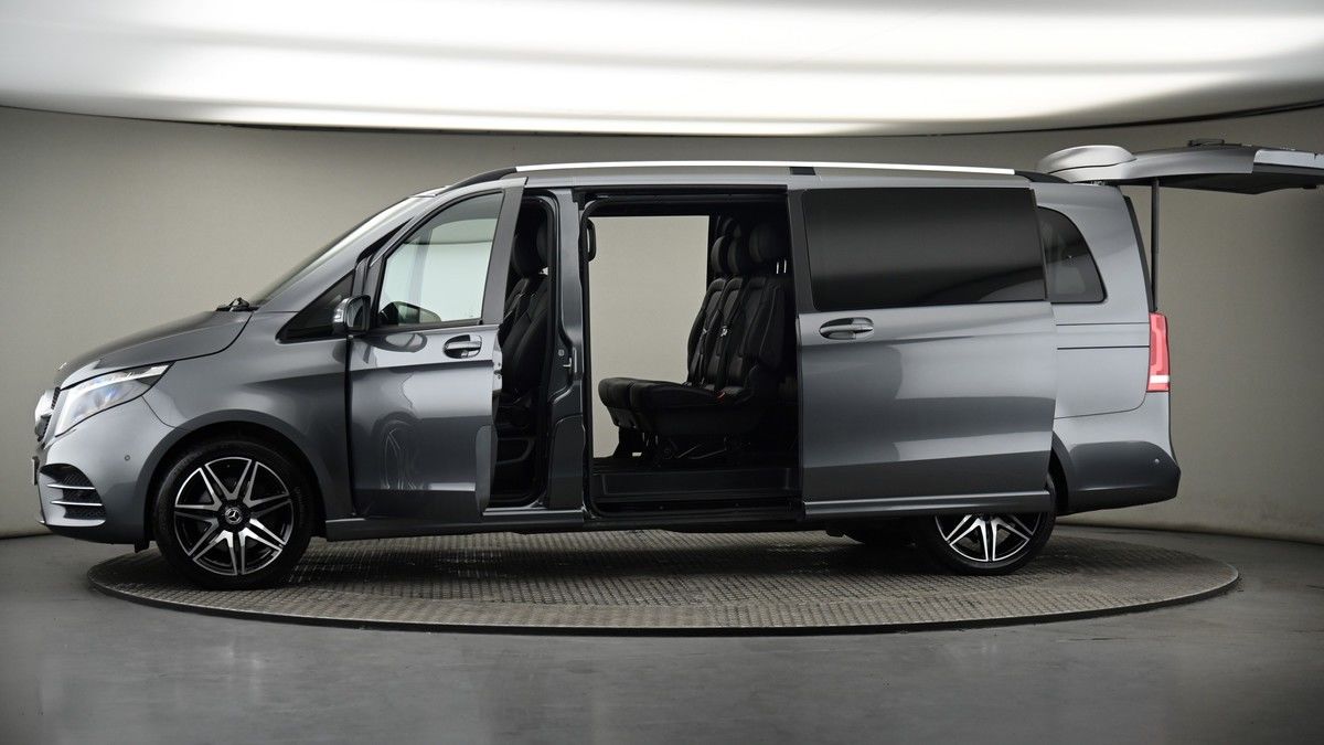 More views of Mercedes-Benz V Class