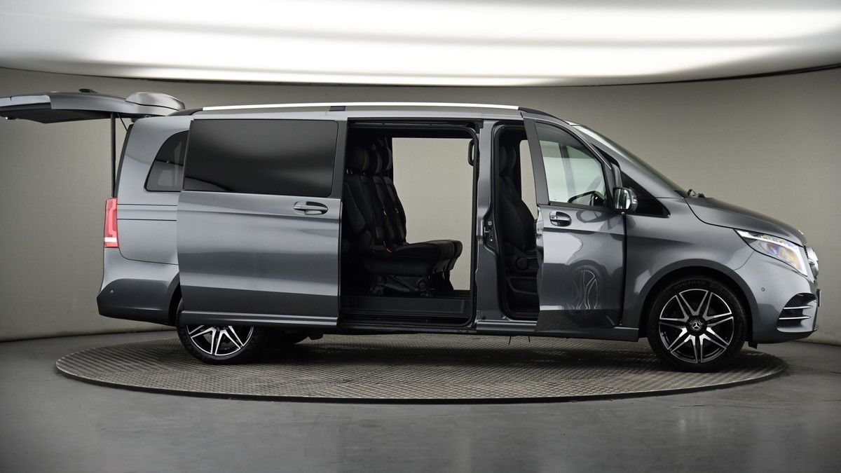 More views of Mercedes-Benz V Class