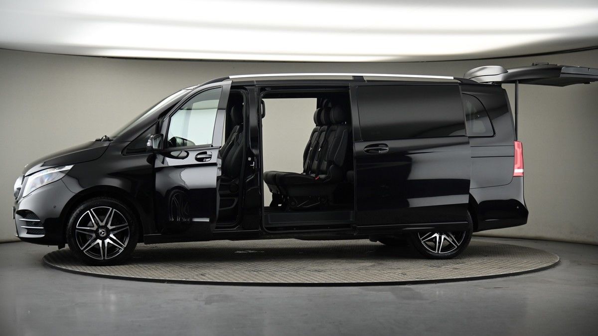More views of Mercedes-Benz V Class