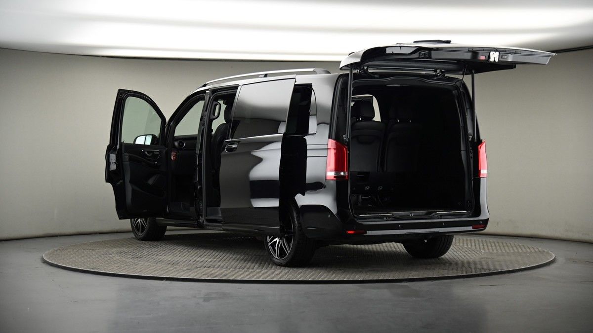 Mercedes-Benz V Class Image 7