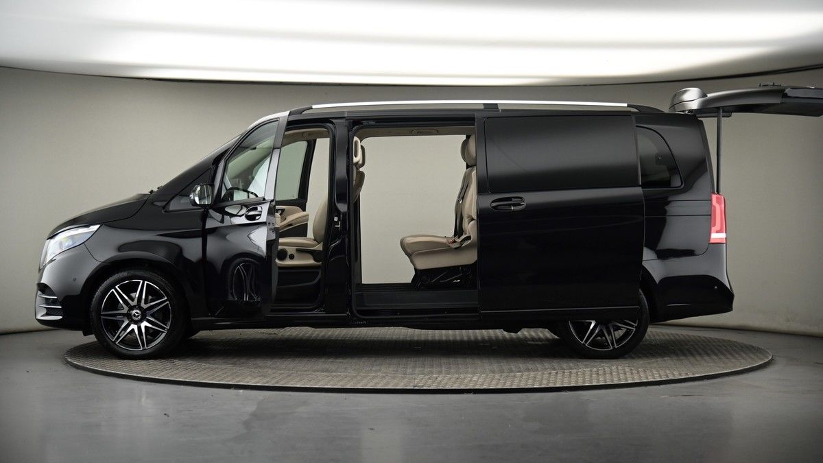 More views of Mercedes-Benz V Class
