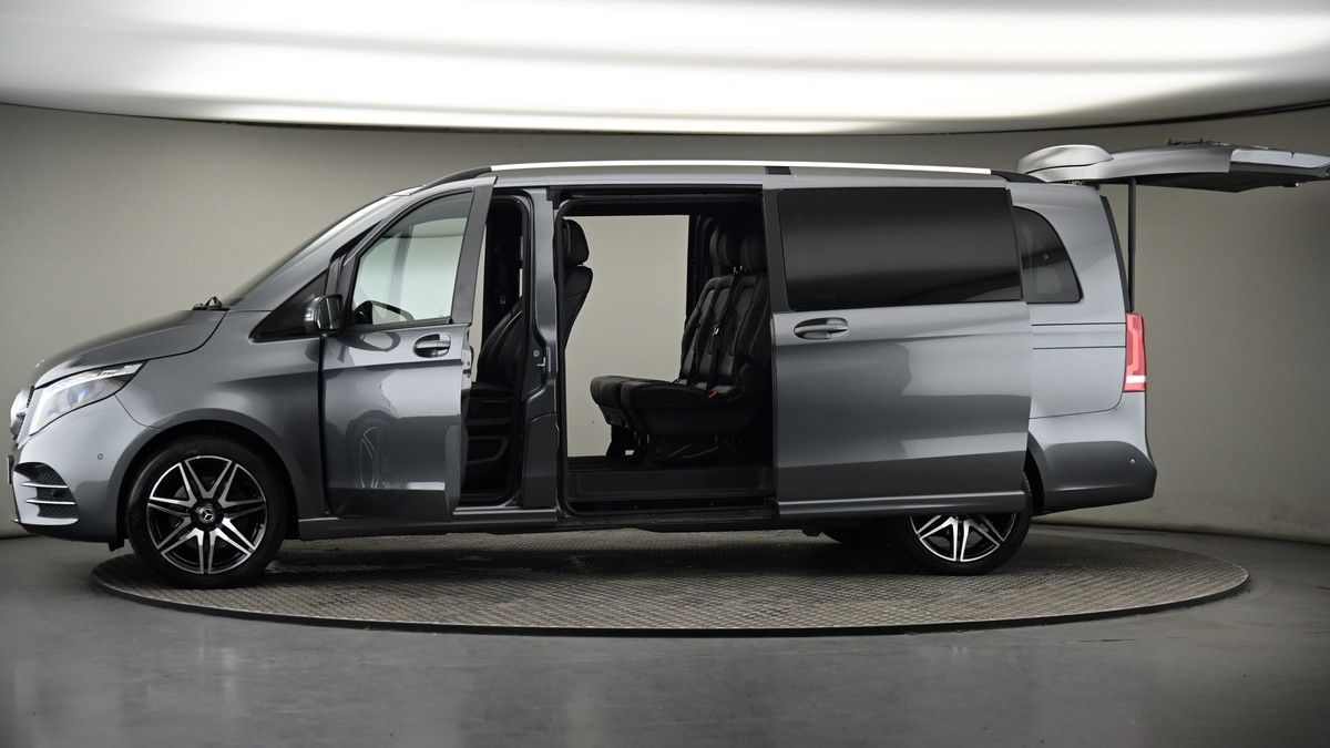 More views of Mercedes-Benz V Class