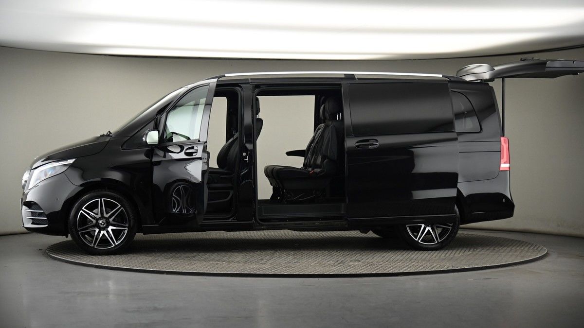 More views of Mercedes-Benz V Class