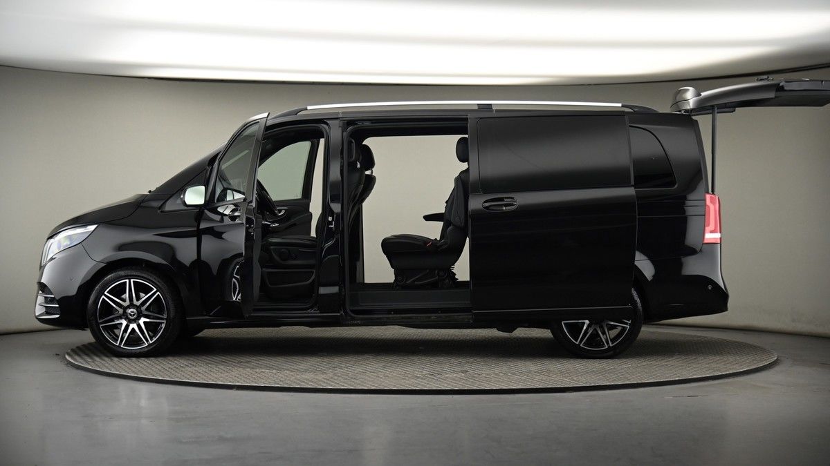 More views of Mercedes-Benz V Class