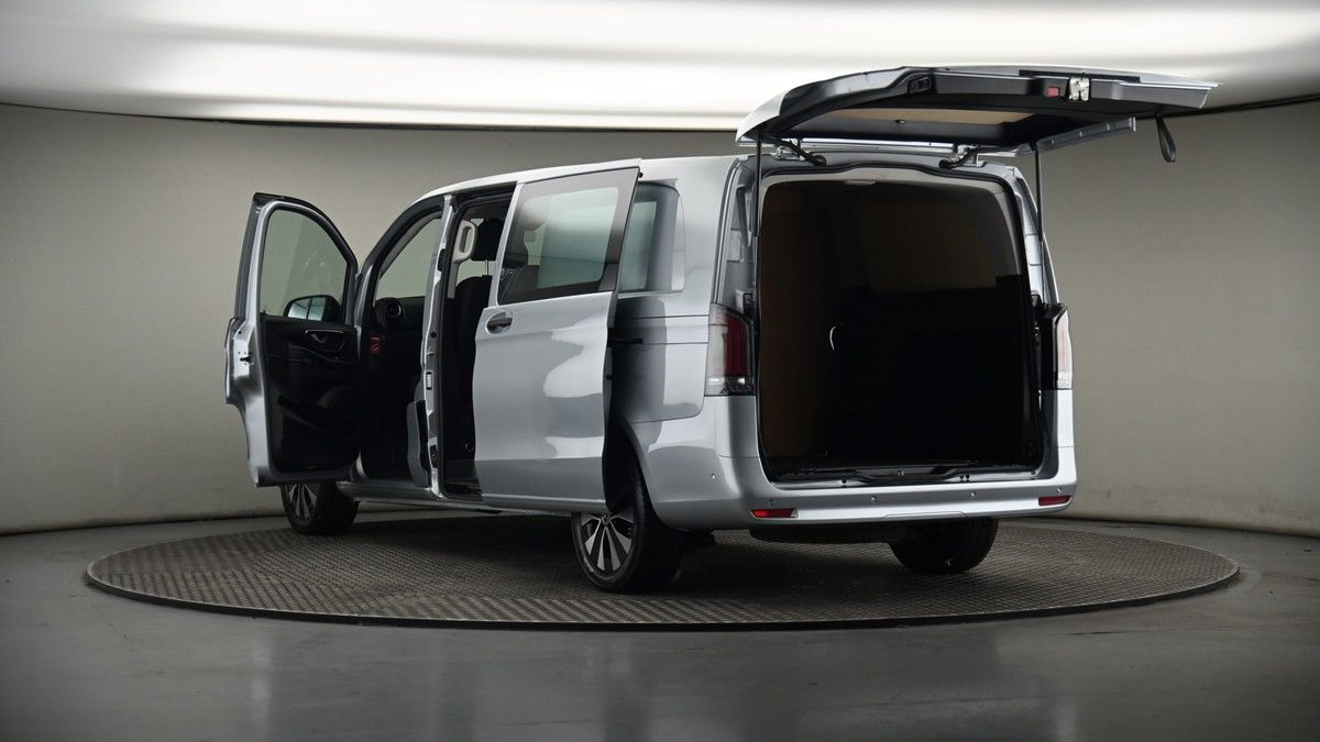 Mercedes-Benz Vito Image 8