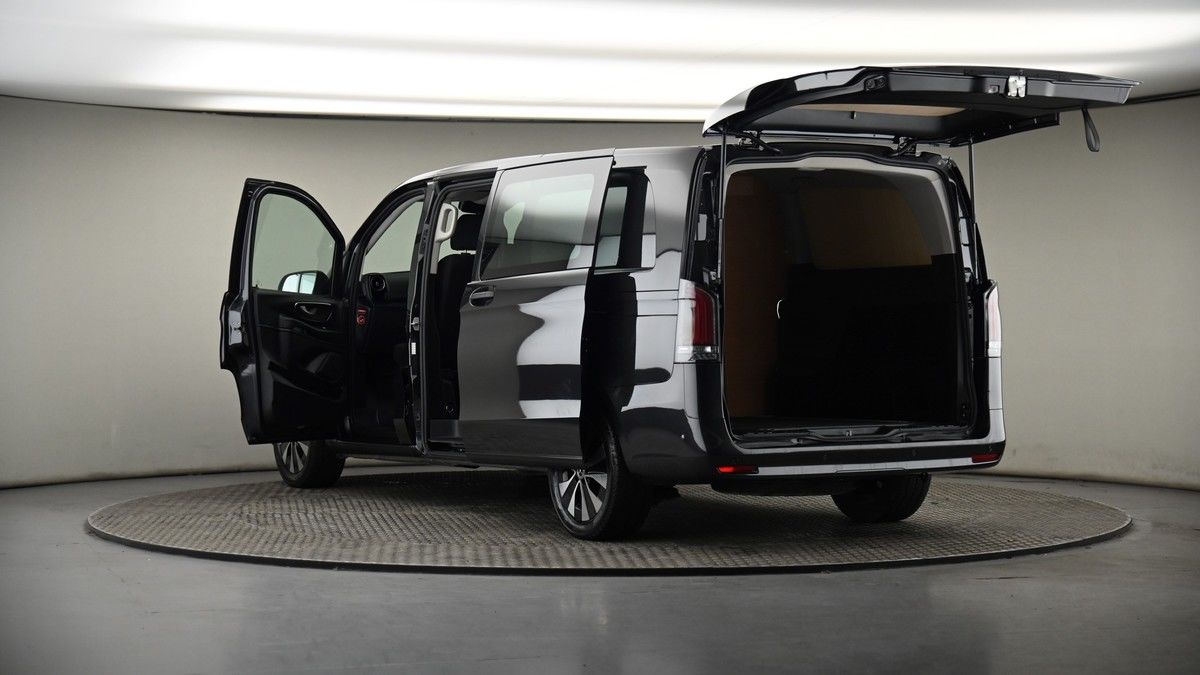Mercedes-Benz Vito Image 7