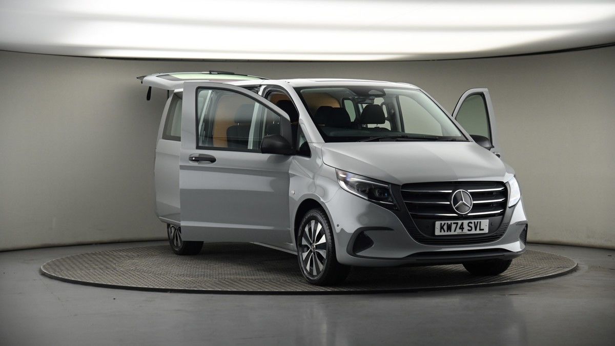 More views of Mercedes-Benz Vito
