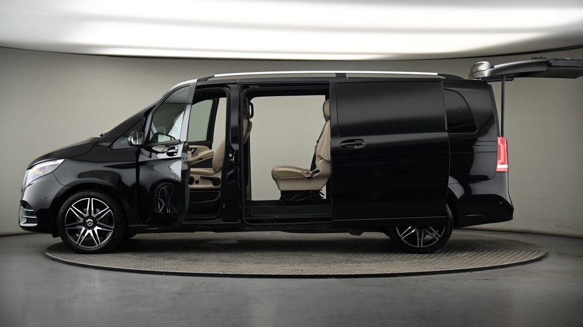 More views of Mercedes-Benz V Class