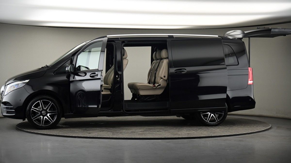 More views of Mercedes-Benz V Class